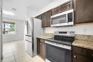 134 SE 28th Ter, Homestead, FL 33033 - Photo 10