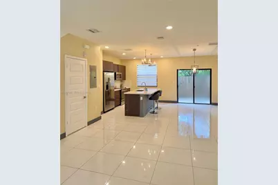 10455 NW 82nd St #10, Doral, FL 33178 - Photo 6