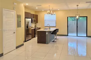 10455 NW 82nd St, Doral, FL 33178 - Photo 6