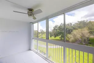 12601 SW 13th St, Pembroke Pines, FL 33027 - Photo 24