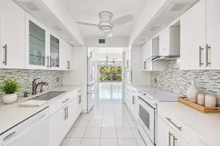 12601 SW 13th St, Pembroke Pines, FL 33027 - Photo 4
