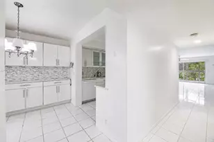 12601 SW 13th St, Pembroke Pines, FL 33027 - Photo 6