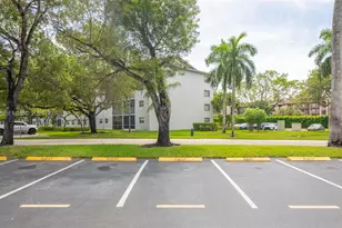 12601 SW 13th St, Pembroke Pines, FL 33027 - Photo 30