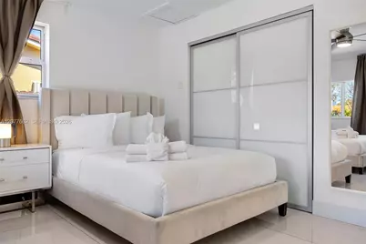 220 NE 10th Ave, Hallandale Beach, FL 33009 - Photo 40