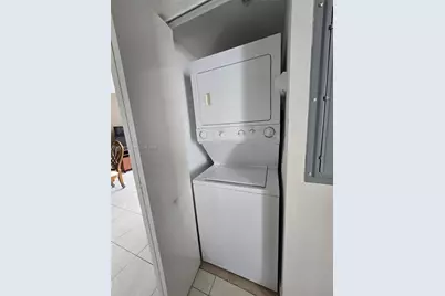 325 S Biscayne Blvd #3115, Miami, FL 33131 - Photo 14