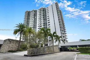 3375 N Country Club Dr, Aventura, FL 33180 - Photo 1
