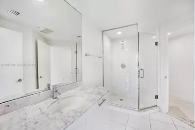 55 SE 6th St #3901, Miami, FL 33131 - Photo 10