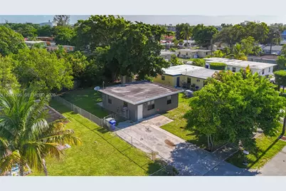 2419 NW 6th Ct, Pompano Beach, FL 33069 - Photo 28