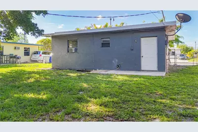 2419 NW 6th Ct, Pompano Beach, FL 33069 - Photo 20
