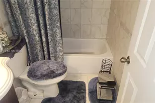 1055 NW 187th Ave, Pembroke Pines, FL 33029 - Photo 36