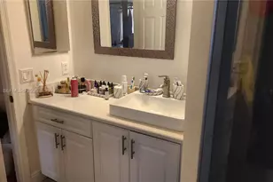1055 NW 187th Ave, Pembroke Pines, FL 33029 - Photo 30