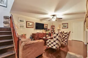 9139 SW 23rd St, Davie, FL 33324 - Photo 6