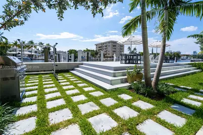 8425 Crespi Blvd #302, Miami Beach, FL 33141 - Photo 20