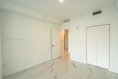 8425 Crespi Blvd #302, Miami Beach, FL 33141 - Photo 14