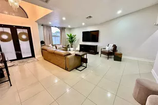 9021 NW 150th Terrace, Miami Lakes, FL 33018 - Photo 2