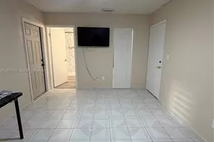2658 W 74th Terrace, Hialeah, FL 33016 - Photo 14