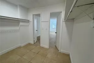 488 NW 165th St Rd, Miami, FL 33169 - Photo 30