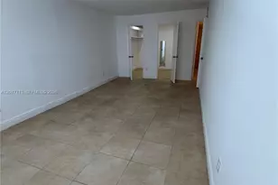 488 NW 165th St Rd, Miami, FL 33169 - Photo 8