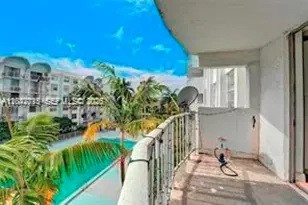 488 NW 165th St Rd, Miami, FL 33169 - Photo 1