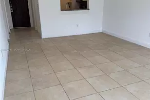 488 NW 165th St Rd, Miami, FL 33169 - Photo 22