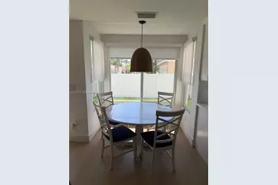 1920 NW 182nd Ter, Pembroke Pines, FL 33029 - Photo 8