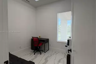 910 NW 38th Ave, Cape Coral, FL 33993 - Photo 36