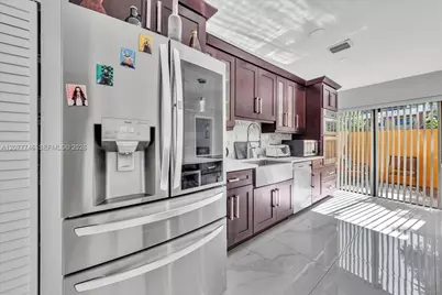 4543 NW 90th Ave, Sunrise, FL 33351 - Photo 6