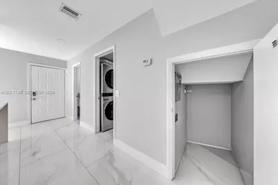 4543 NW 90th Ave, Sunrise, FL 33351 - Photo 8