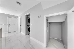 4543 NW 90th Ave, Sunrise, FL 33351 - Photo 8