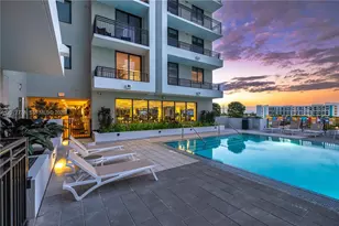 2001 Van Buren St, Hollywood, FL 33020 - Photo 14