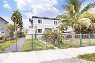 2323 NW 15th St, Miami, FL 33125 - Photo 2