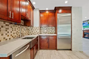 2725 NE 21st Ave, Fort Lauderdale, FL 33306 - Photo 4