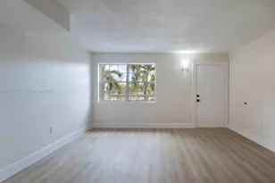 7510 SW 152nd Ave, Miami, FL 33193 - Photo 2