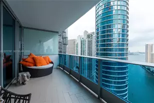 200 Biscayne Blvd Way, Miami, FL 33131 - Photo 2