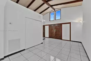4560 Prairie Ave, Miami Beach, FL 33140 - Photo 4