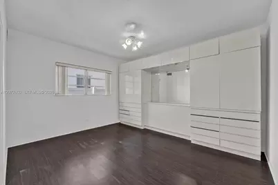 4560 Prairie Ave, Miami Beach, FL 33140 - Photo 16