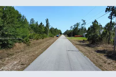 3007 E 10th St, Lehigh Acres, FL 33972 - Photo 8