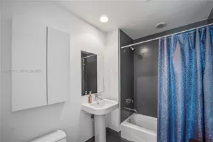1040 Biscayne Blvd, Miami, FL 33132 - Photo 20