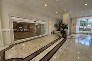 5600 Collins Ave, Miami Beach, FL 33140 - Photo 22