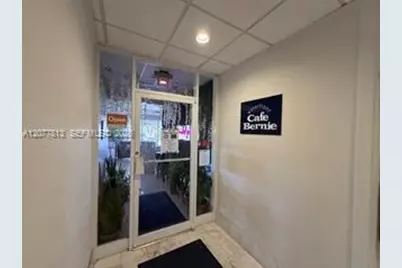 5600 Collins Ave #15J, Miami Beach, FL 33140 - Photo 24