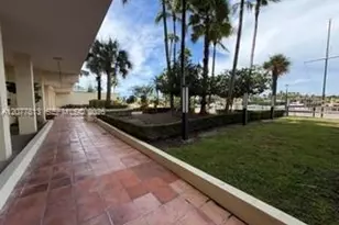 5600 Collins Ave, Miami Beach, FL 33140 - Photo 36