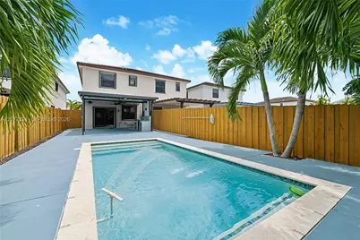 24980 SW 107 Ct, Homestead, FL 33032 - Photo 2
