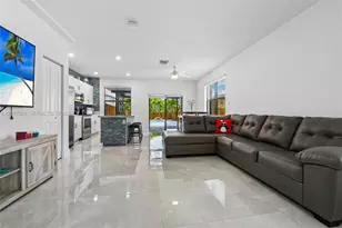 24980 SW 107th Ct, Homestead, FL 33032 - Photo 4