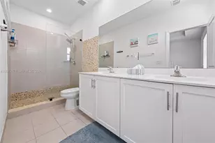 24980 SW 107th Ct, Homestead, FL 33032 - Photo 8