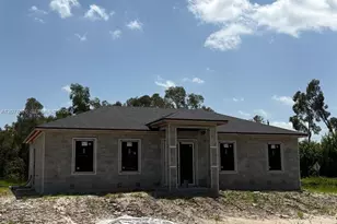 911 Ardmore St, Lehigh Acres, FL 33974 - Photo 8