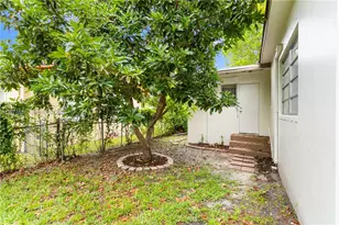 72 Palmetto Dr, Miami Springs, FL 33166 - Photo 14