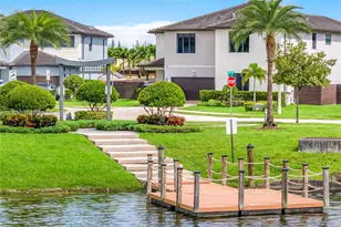 9121 NW 161st Terrace, Miami Lakes, FL 33018 - Photo 2