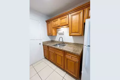[Address not provided], Miami, FL 33173 - Photo 2