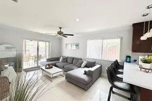 8541 NW 54th St, Lauderhill, FL 33351 - Photo 32