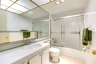 301 NE 14th, Hallandale Beach, FL 33009 - Photo 12